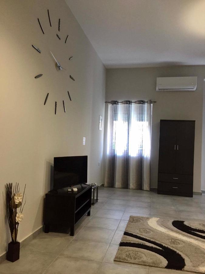 Meteora House- Cozy Living Apartment Kalambaka Bagian luar foto
